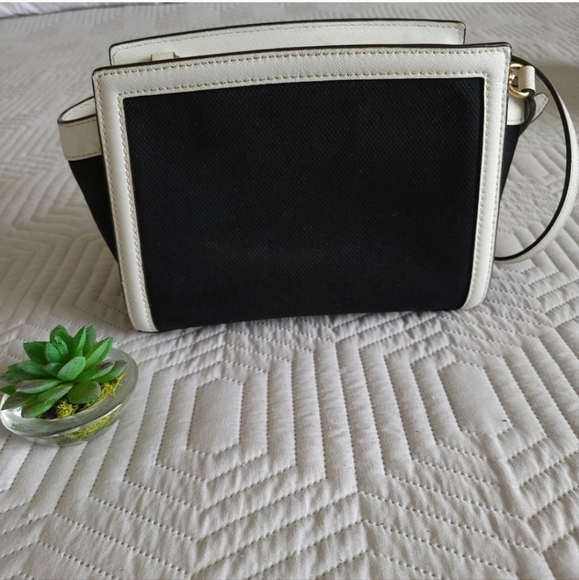 Michael Kors Selma Satchel - Picture 2 of 8